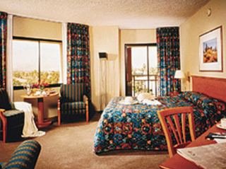 Hotel Renaissance Palm Springs