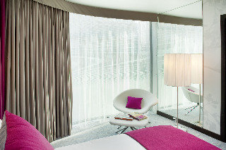 Hotel Renaissance Paris Arc De Triomphe