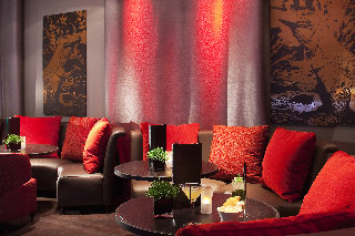 Hotel Renaissance Paris Arc De Triomphe