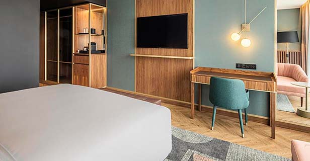 Hotel Renaissance Porto Lapa