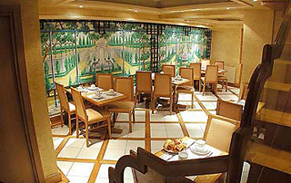 Hotel Renoir