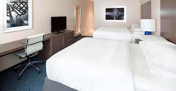 Hotel Renovo Des Moines Urbandale Tapestry Collection