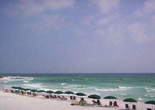 Hotel Resortquest At The Beach House Condominiums