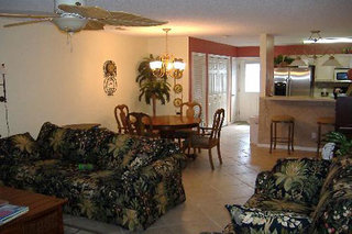 Hotel Resortquest At The Beach House Condominiums