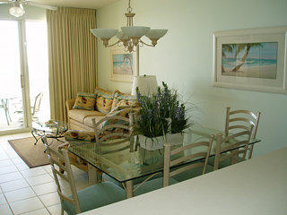 Hotel Resortquest Rentals At Majestic Sun Condominiums