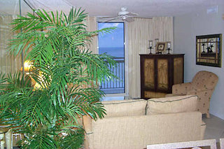 Hotel Resortquest Rentals At Pelican Beach Resort