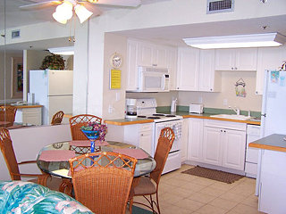 Hotel Resortquest Rentals At Sundestin Beach Resort