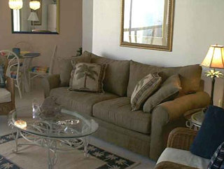 Hotel Resortquest Rentals At Surfside Resort