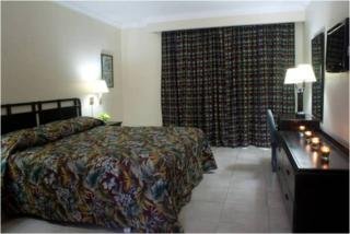 Hotel Riande Airport & Resort
