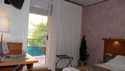 Hotel Ribes Roges