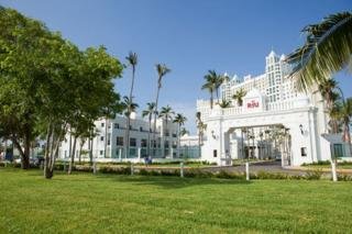 Hotel Riu Emerald Bay All Inclusive