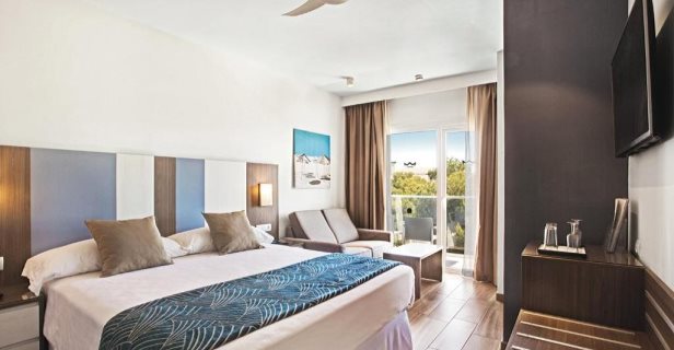 Hotel Riu Festival