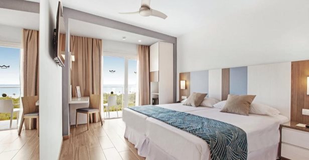 Hotel Riu Festival