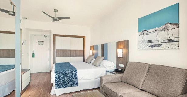Hotel Riu Festival