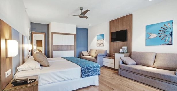 Hotel Riu Festival