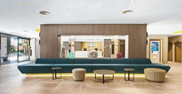 Hotel Riu Festival