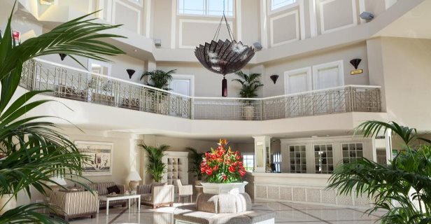 Hotel Riu Garoe