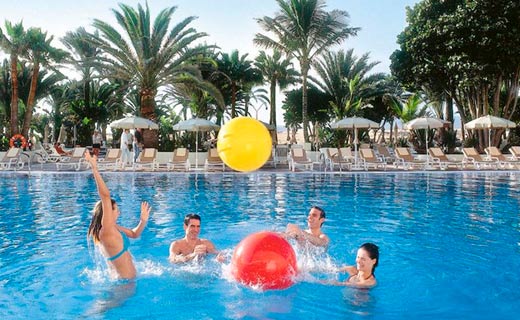 Hotel Riu Oliva Beach