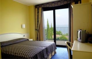 Hotel Riva Del Sole