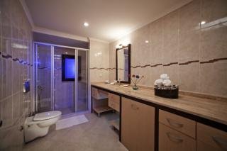 Hotel River Garden Residence
