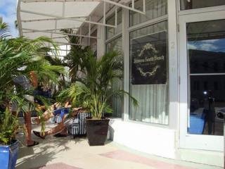 Hotel Riviera Suites South Beach