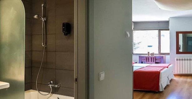 Hotel Roca Blanca