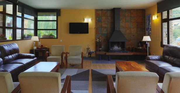 Hotel Roca Blanca