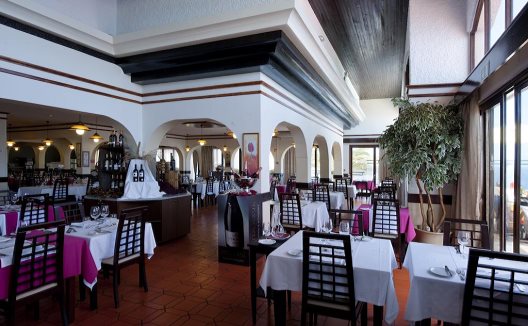 Hotel Roca Mar Sports And Country Club