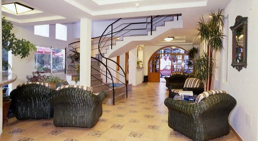 Hotel Roca Plana