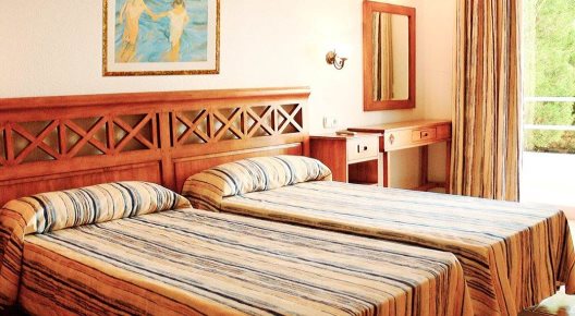 Hotel Roca Plana