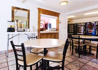 Hotel Rodeway Inn