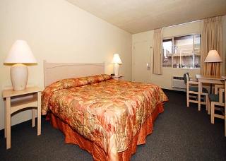 Hotel Rodeway Inn At Portland Airport