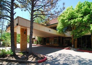 Hotel Rodeway Inn & Suites