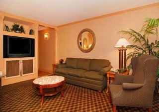 Hotel Rodeway Inn & Suites