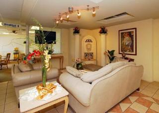 Hotel Rodeway Inn & Suites