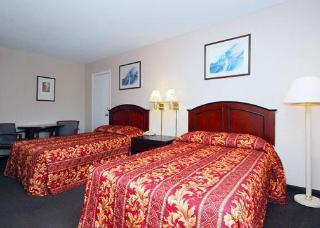 Hotel Rodeway Inn & Suites