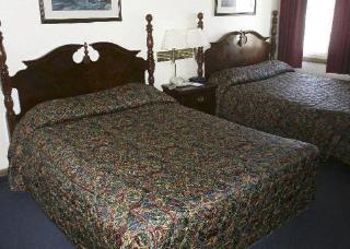 Hotel Rodeway Inn & Suites