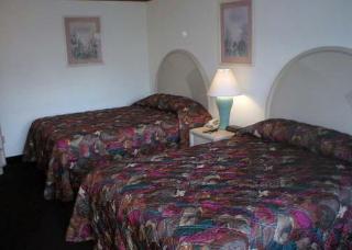 Hotel Rodeway Inn & Suites