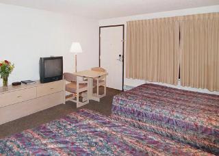 Hotel Rodeway Inn & Suites