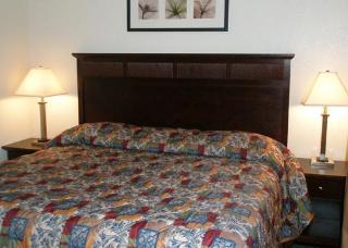 Hotel Rodeway Inn & Suites
