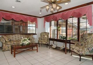 Hotel Rodeway Inn & Suites