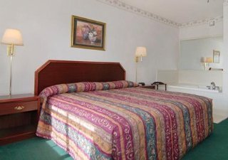 Hotel Rodeway Inn & Suites