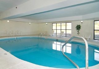 Hotel Rodeway Inn & Suites