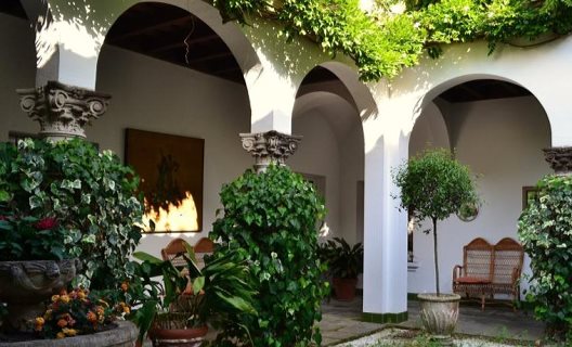 Hotel Roger De Flor By Seleqtta