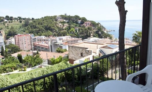 Hotel Roger De Flor By Seleqtta