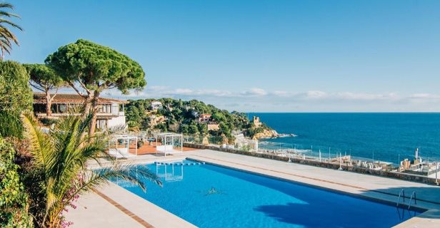 Hotel Roger De Flor By Seleqtta