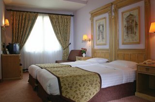 Hotel Romance