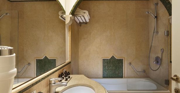 Hotel Romano Palace