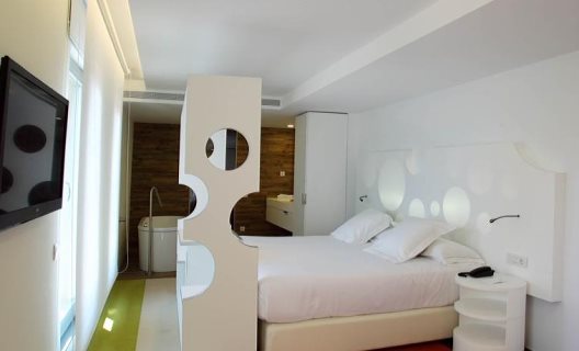 Hotel Room Mate Pau