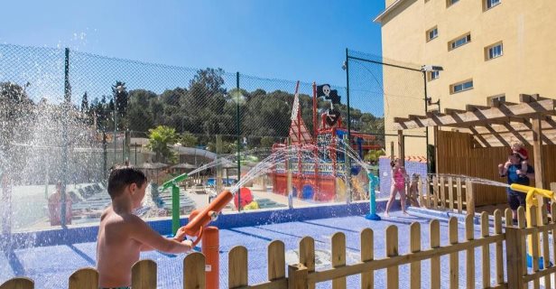 Hotel Rosamar Garden Resort